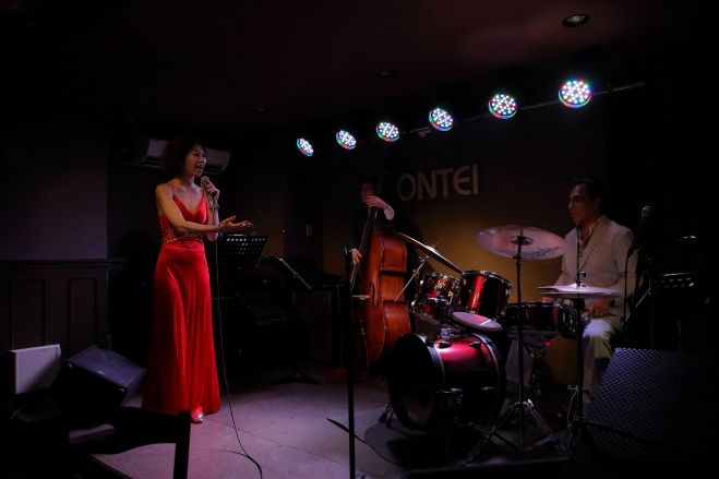 【Jazz Live】Dr小畑孝廣Trio+Vo伊藤綾、Vo中村幸恵