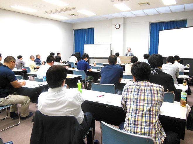 広島飲食店サポート言葉で学ぶ! 初心者のためのチラシ制作、7つのデザインカテゴリー(飲食編)