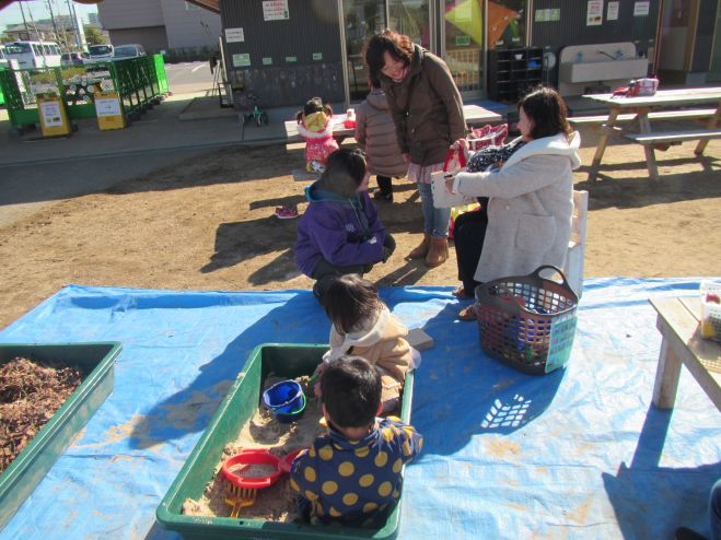 こどもの広場体験バスツアー【3月3日(木)午前の部・総合福祉センター・堀江公民館】