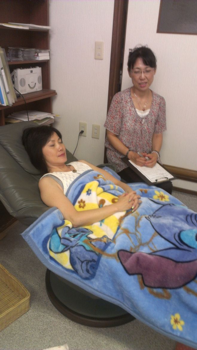 わずか5万円で催眠療法士になれる講習会