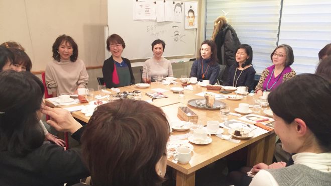 《前回16名満員御礼》目指せ!! プライベートもビジネスもかっこいい女性♪ 艶肌&開運メイクセミナー&レッスン開催 ※コーヒー&ケーキ付き