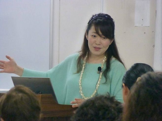 《声を変える・人生が変わる》ビジネスボイストレーニング