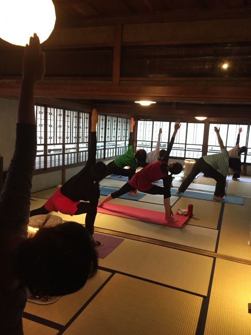心とからだに優しいヨガ教室