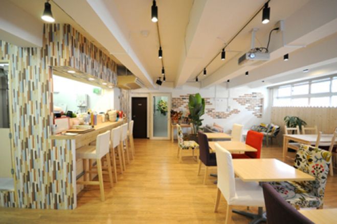 6/24(金)【東京・池袋】20代限定!夏風薫るポップカフェで60名恋活婚活アーリーカジュアル交流パーティー★カラフル空間で本格的な夏前に出逢いを☆