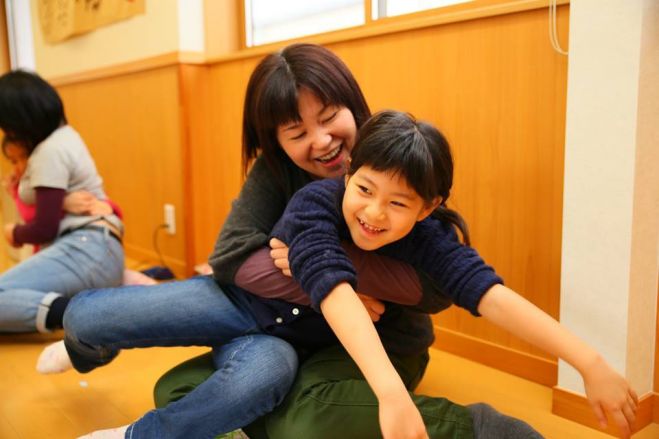 【子育て講演会】 『しあわせ脳』は抱っこで育つ。~子どもに贈る、スキンシップの魔法~