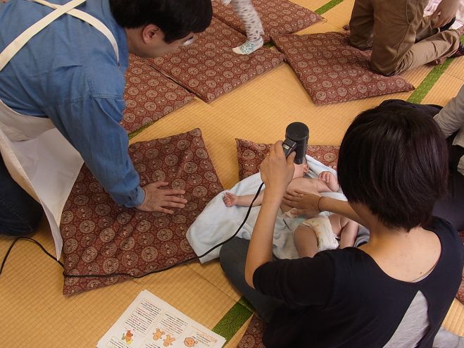 親子スキンタッチ教室