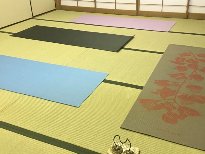 ワンコイン!週末朝ヨガ教室