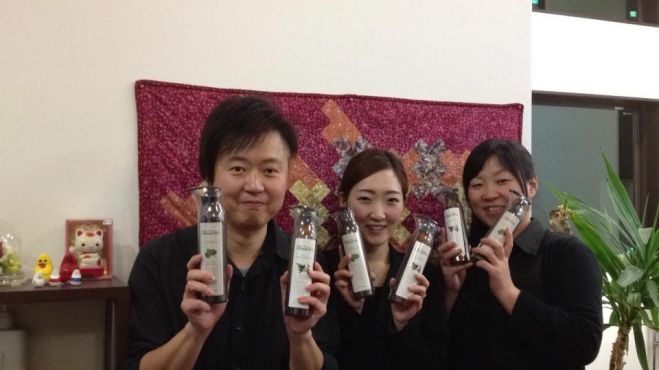 東京・理容師カフェ スタッフ3名で月間652本販売