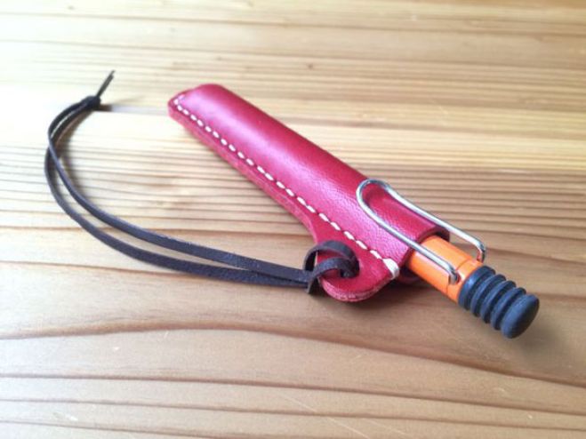 立体成型で作る、バッグの中に入れてつかえる革小物 『ペンホルダーをつくろう!!』
