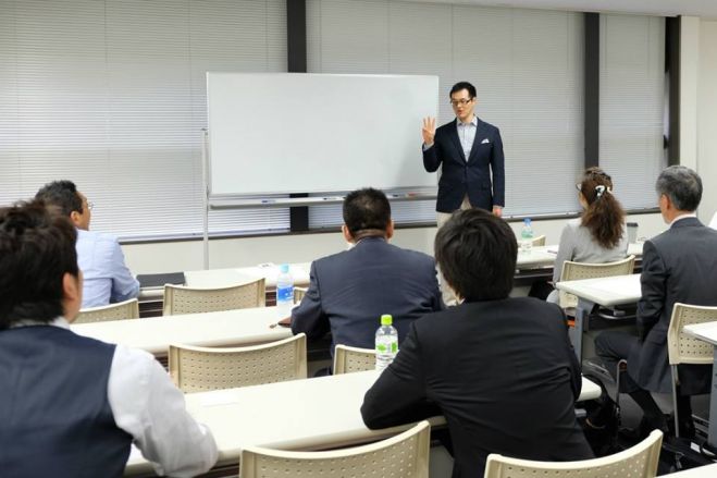 売上でお悩みの中小企業の社長さん向け、お金をかけずに3ヶ月で安定した売上が手に入るインターネット集客セミナー