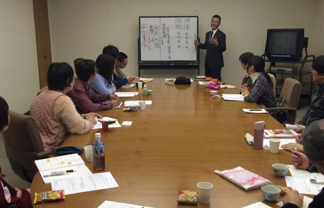 人間関係をスムーズに!「幸せになれる6つの習慣」とは?