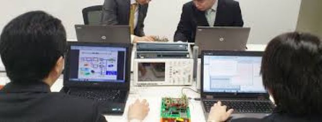 フリーのITエンジニア、正社員ITエンジニアが力を合わせてSES事業を構築する為の座談会!!
