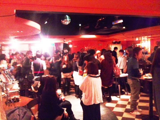 ◆8/20(木)銀座【東京★60名企画●銀座コン●平日人気企画イベント★おすすめ出会いパーティー◆安心して参加できる大人数の出会いパーティー♪