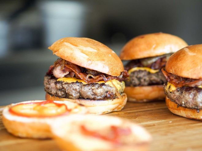インスタグラマー集合!100段ハンバーガーを作ってみんなで食べよう! コピー