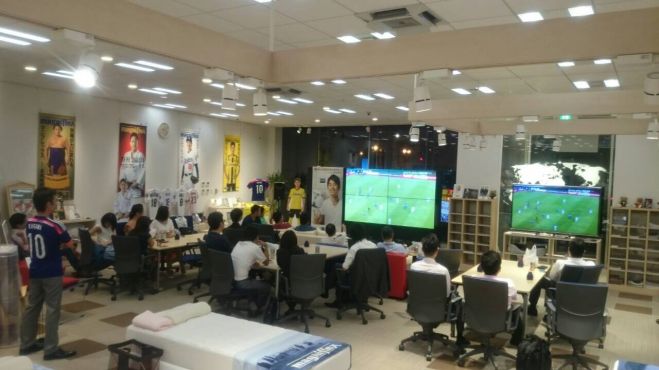 サッカー日本代表パブリックビューイング IN マニフレックス大阪