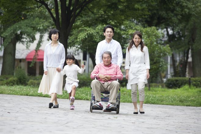 【介護×人事労務】社員の「介護」にもう悩まない!準備と実務対応