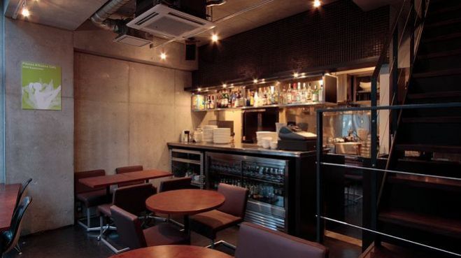 オシャレなカフェにポジティブな人が集まるカフェ会☆