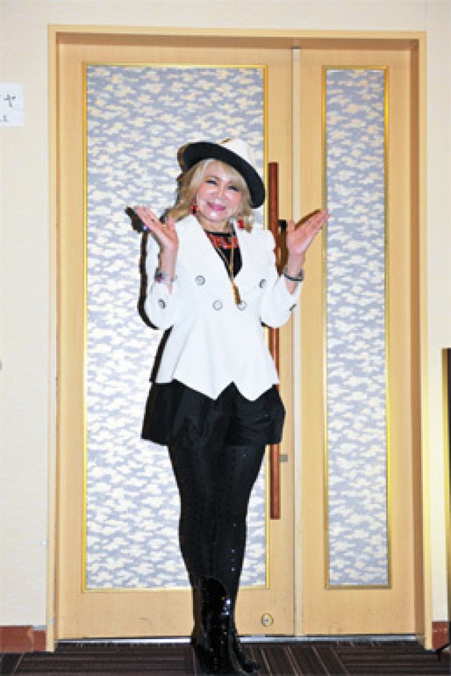 柴村恵美子プロデュース大セレブ☆コスメ 近未来メイク講座in札幌