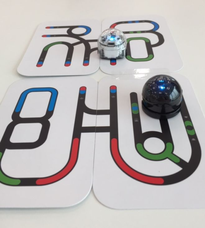 Itな女子会 1 手乗りロボット Ozobot でアイディアソン体験 16年11月日 大阪府 こくちーずプロ