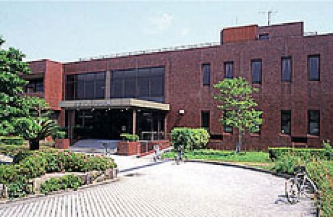 山口大学 大学会館
