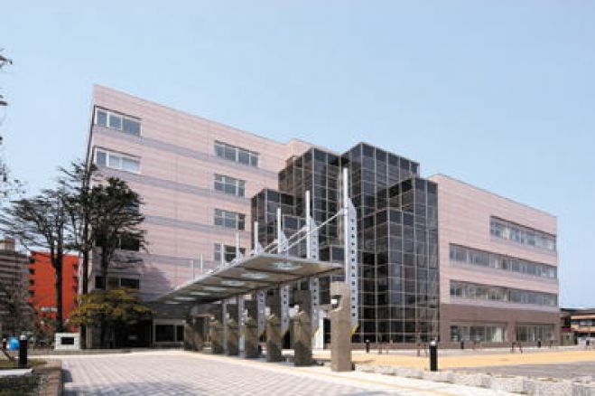 新潟市生涯学習センター(クロスパルにいがた)